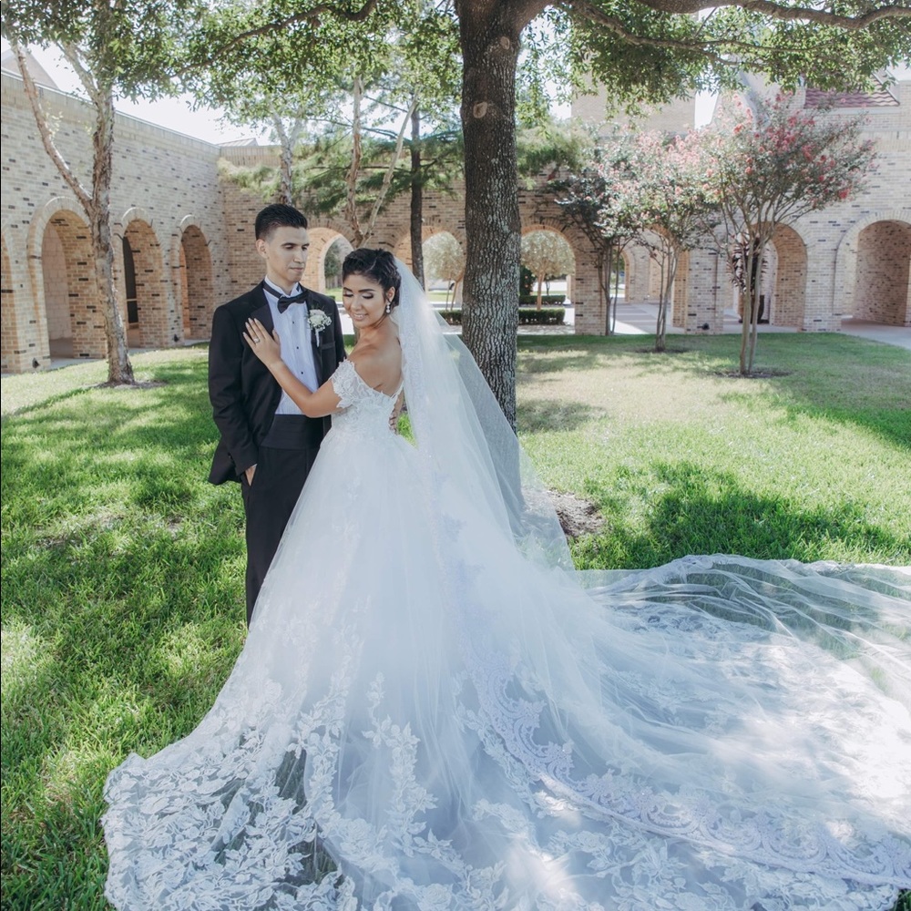 Beautiful Wedding Dress From Impression Bridal - Picture 13 of 14